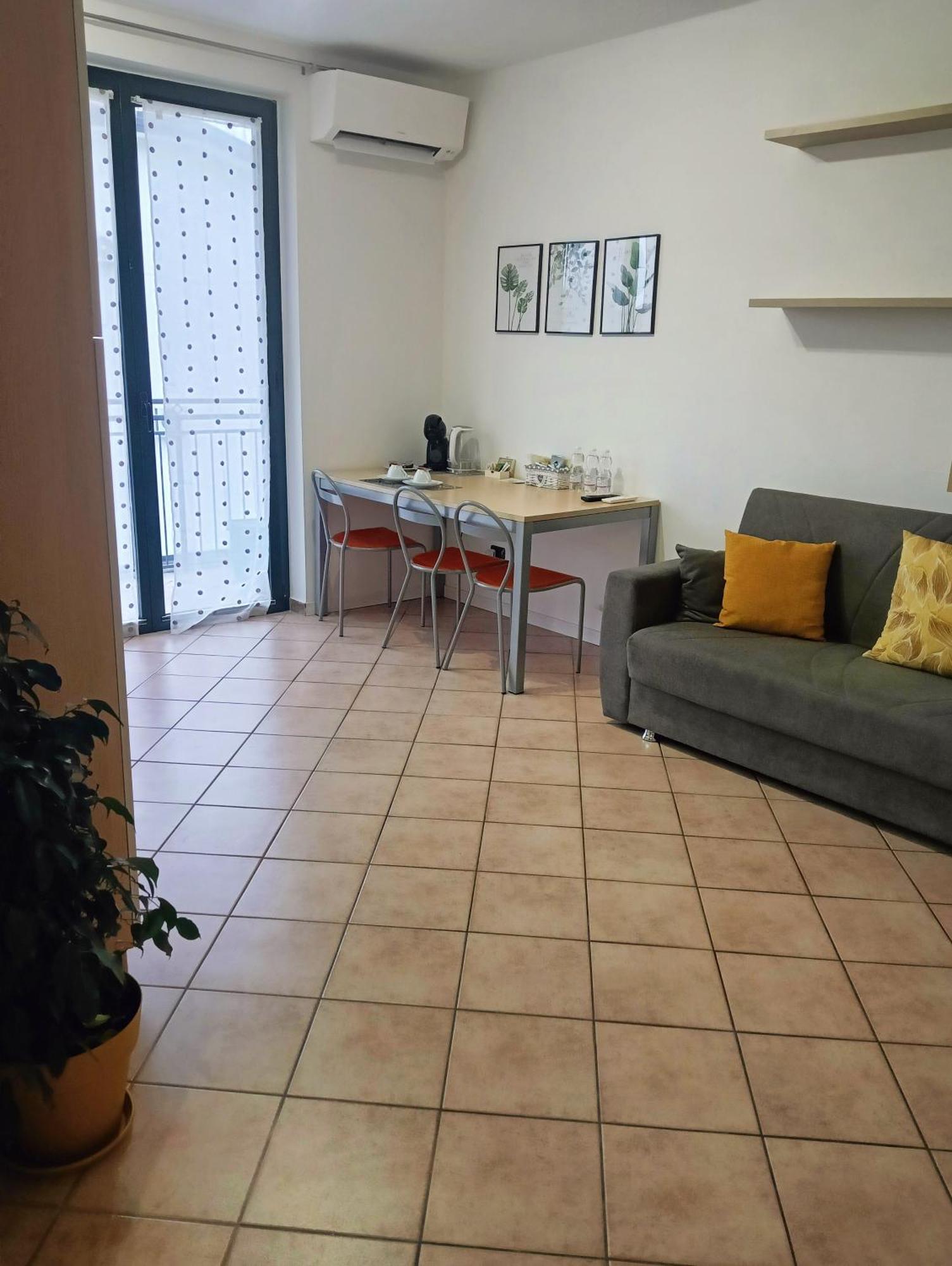 Sleep & Fly Malpensa Bed & Breakfast คาเซ นูโอเว ภายนอก รูปภาพ